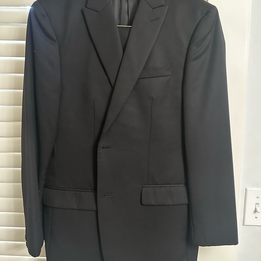 Bar III Elegant Black Men's Suit